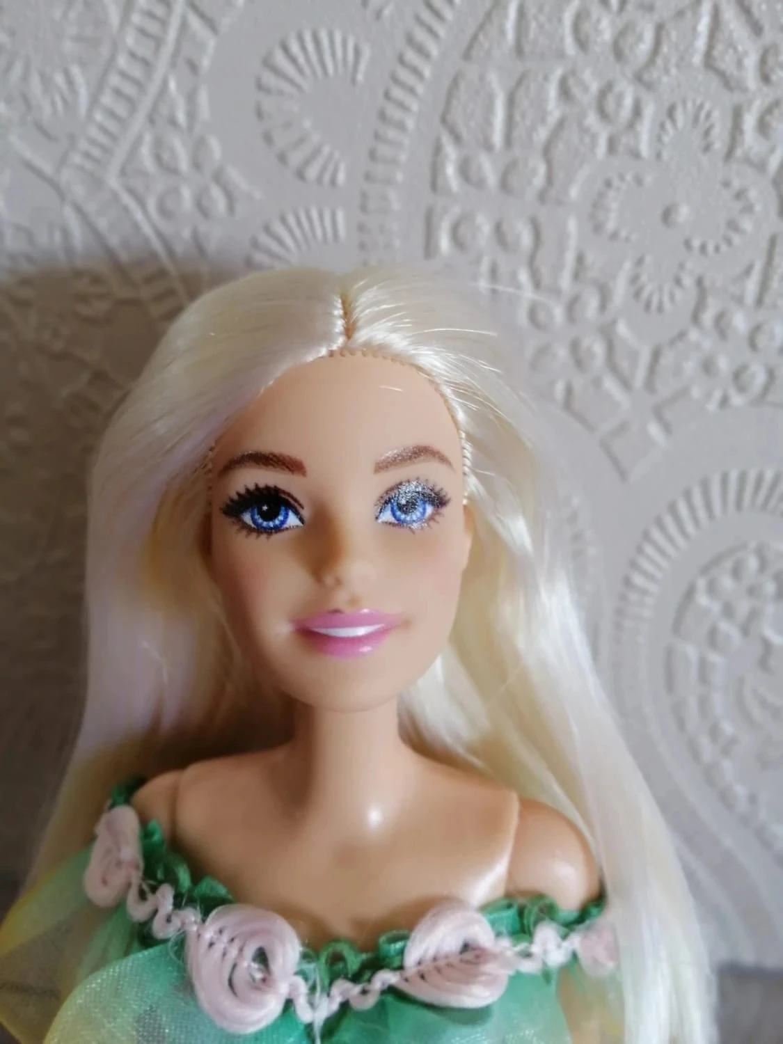 Linda Barbie en un atuendo pastel – photo 2